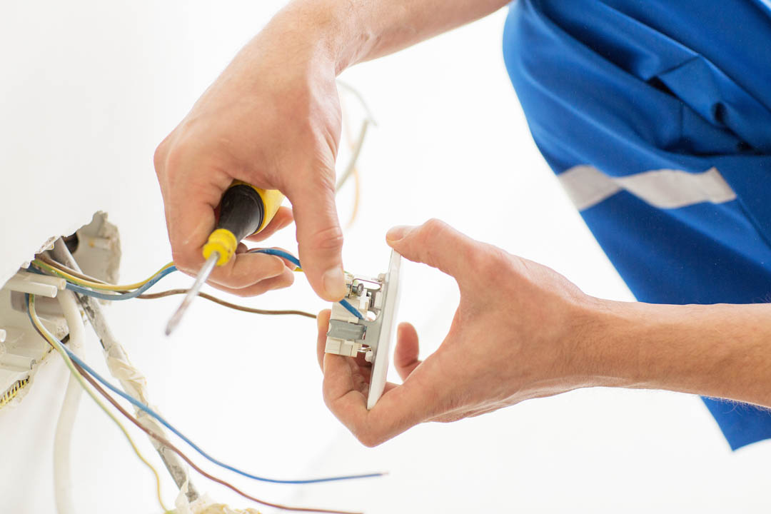 Essentials Of A Residential Electrician To Install And Fix The Electric Devices In Your House